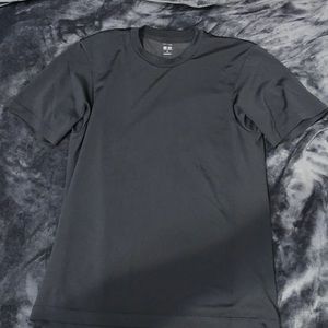 Uniqlo Athletic T-Shirt